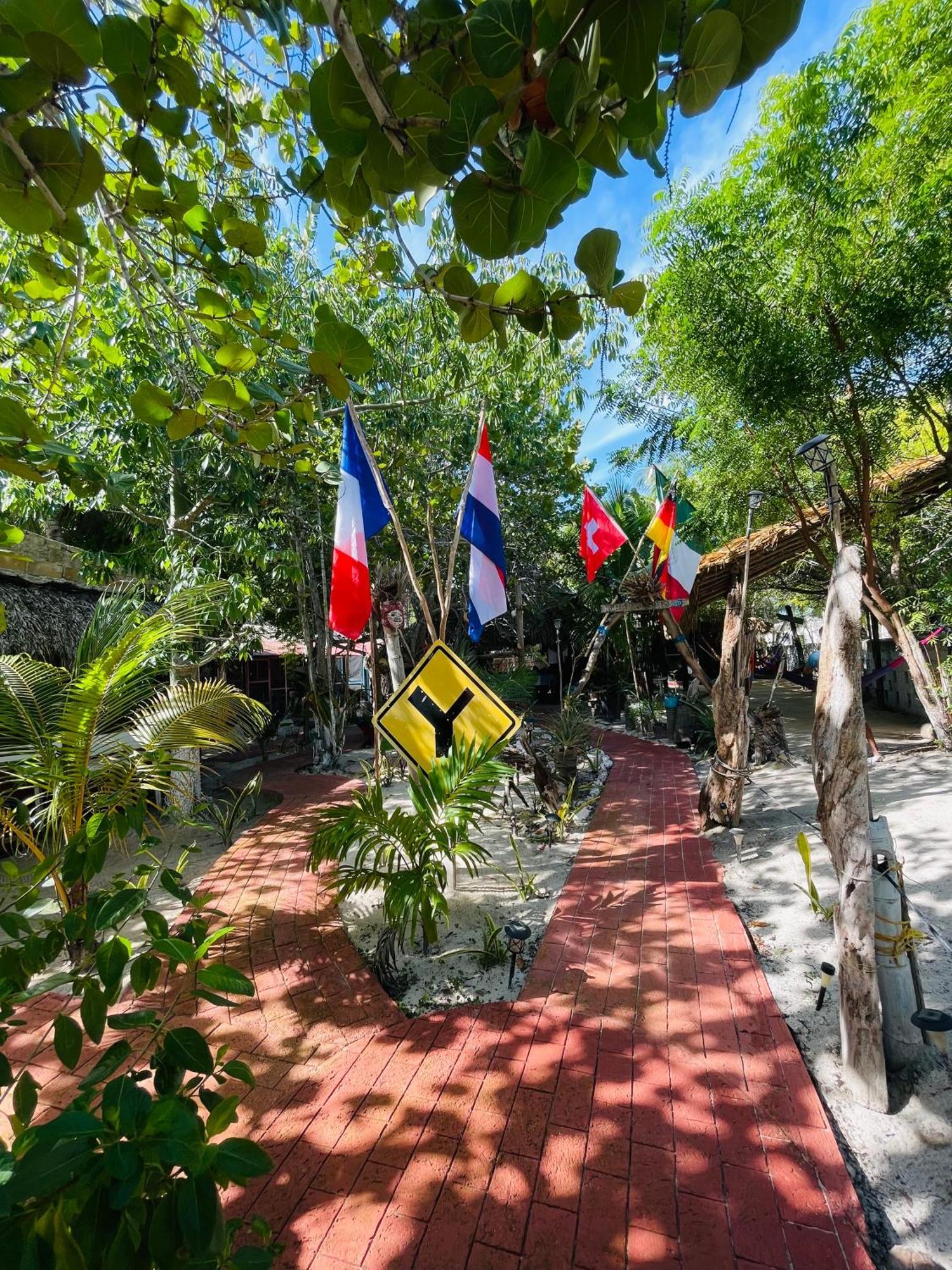 Casa Jade Ecobungalows Las Coloradas Yuluc Bagian luar foto